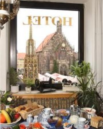 Tiptop Hotel Am Schoenen Brunnen Núremberg Restaurante foto